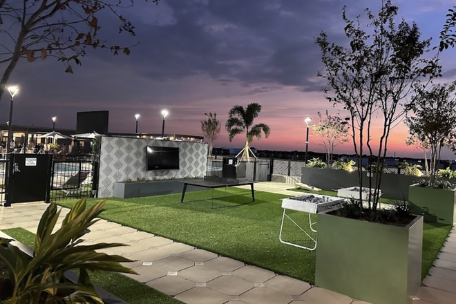 Outdoor patio - The Met Tampa Apartments