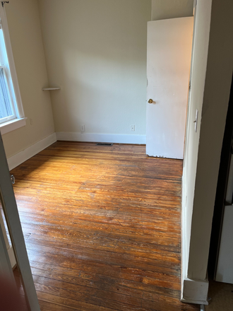 living room - Walk to class!
