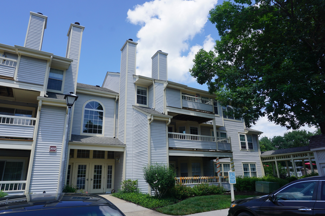 front exterior - 2BR condo-Salem Ct-Princeton