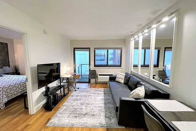 Living Room - 881 Beacon St