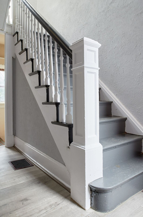 Entry - 2322 Chickasaw, Fabulous 5 bedroom! House