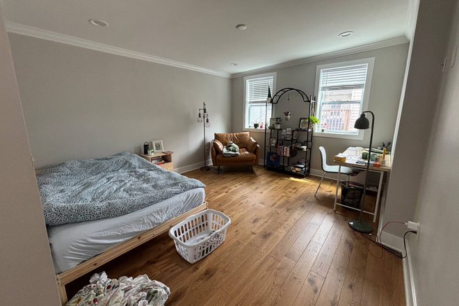 Example furnishing of room (doesnt come furnished) - Master room with private bath in newly renovated 4bd/b4a townhouse in Butcher's Hill