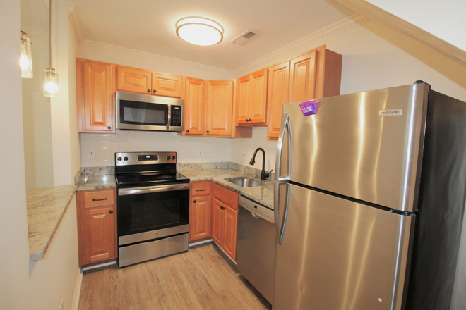 Kitchen - 1 bedroom left in this  One-of-a-Kind 4-Bedroom Townhome in Camden Townes! - 1422 Bradley Dr.