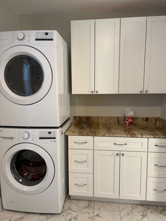 Laundry in unit - Furnished bedroom available