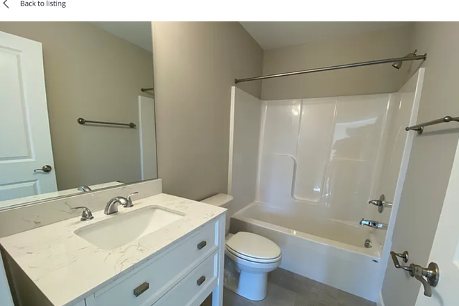 Upstairs bathroombasment - 5225 Palco pl