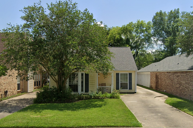 Front - Briar Hollow - Near Perkins Rowe - 3 Bedroom House