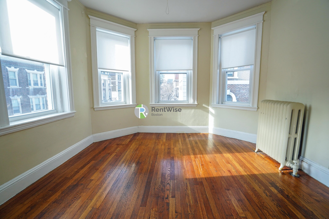 1 - SEPT 2025- Amazing Sun-Filled Allston 1 bed. H/HW inc. Student OK. NO FEE! Apartments