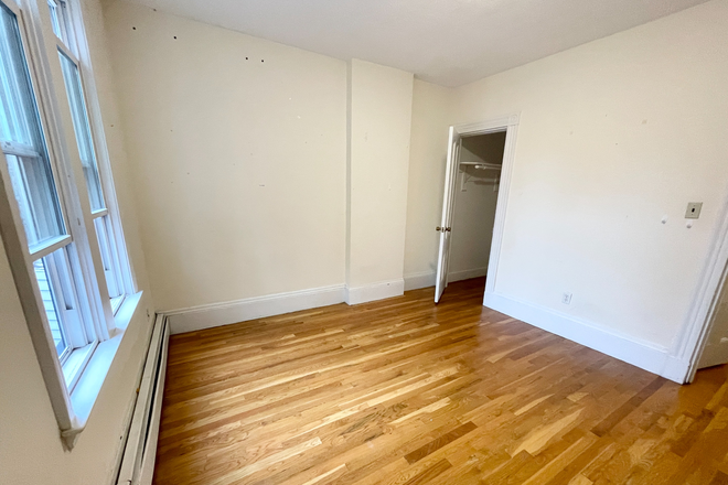 Bedroom - Remarkable 4 bed 2 bath in South End! House