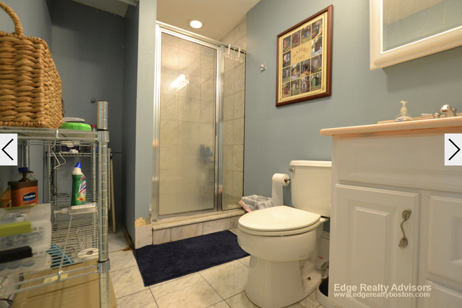 bathroom - Cleveland Circle Apartment close to campus