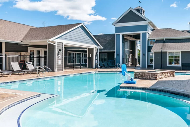 Resort-style amenities - Summer 2025 Lease Transfer at The Pointe State College