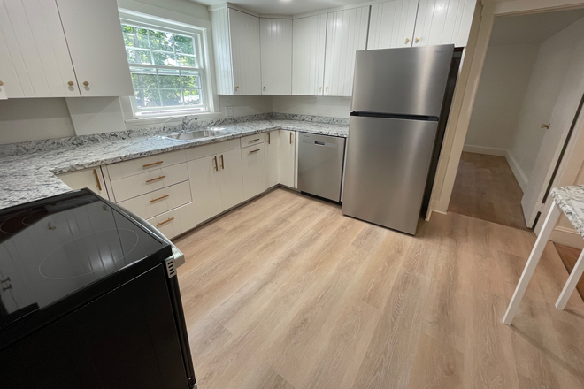 Updated Kitchen - One block to Brandeis- ALL UTILITIES INCLUDED. Beautifully renovated unit! Duplex