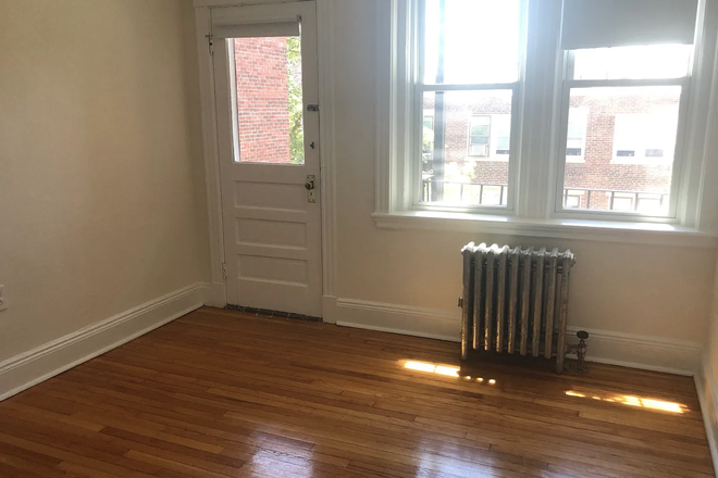 Room - Selkirk rd - 2 bedroom apartment close to Boston College