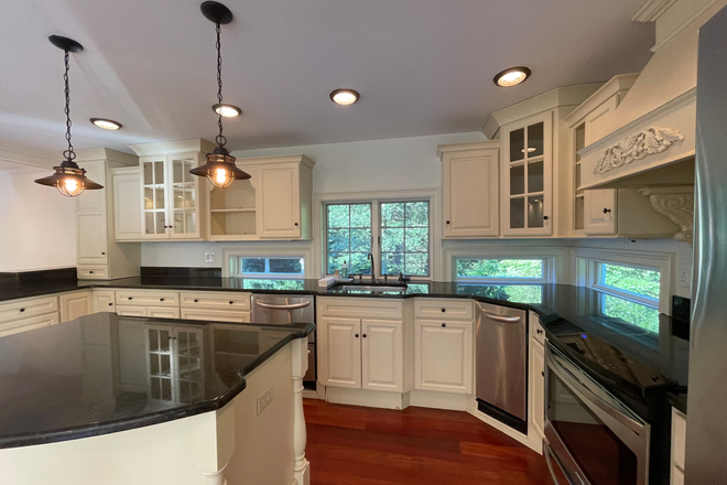 Kitchen - Woodstock Valley Accessory Apartment
