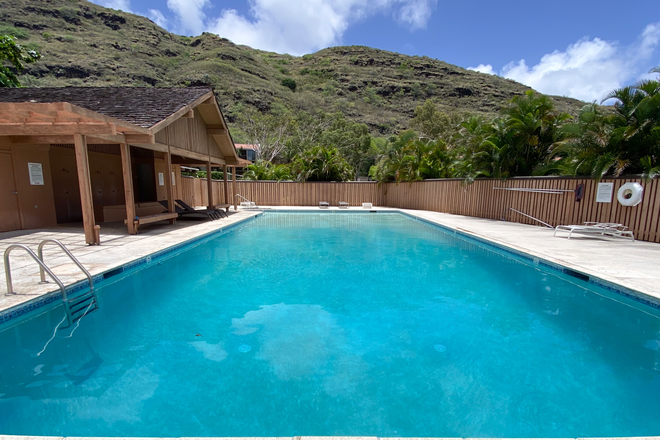 Pool - For rent: Private room & bath, with garden view, pool access, & carport parking spot Townhome