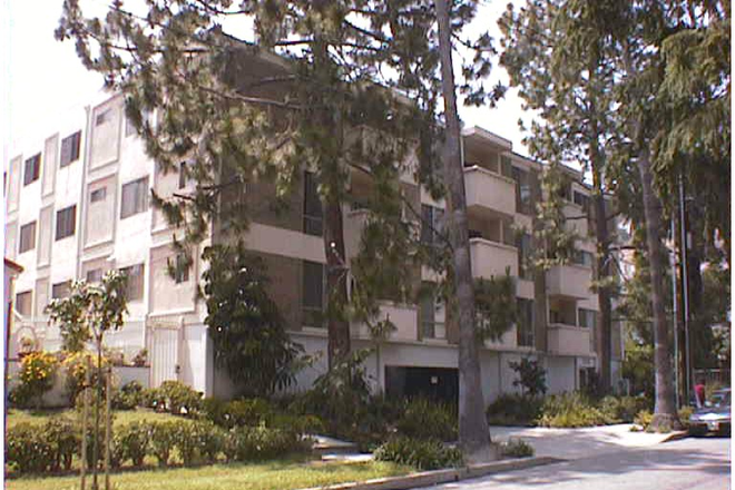 Building - Newly Renovated - February 2026 Rent Free - Gated Complex