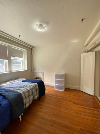 visit hubrealtyproperties.com - Brighton, large studio next to Green line T Apartments