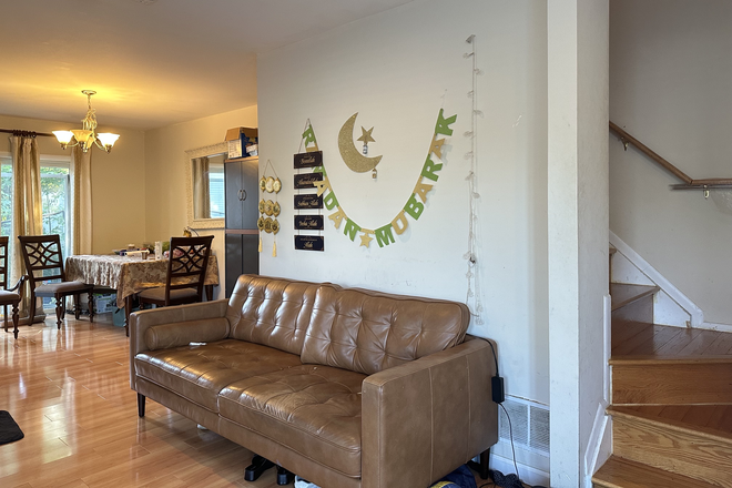Living Room - 196 Jonathan Dayton Ct Princeton, NJ 08540 Townhome