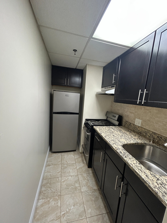 2 - AVAILABLE NOW! Sweet Studio/1 bath, Pets Friendly, close to MBTA, No Fee! Apartments