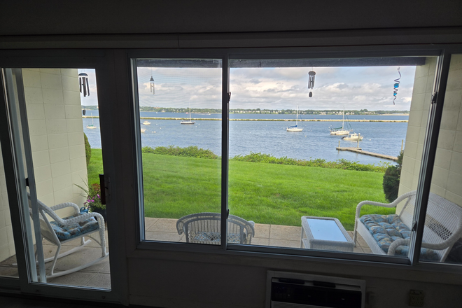 Inside View - BEST WATERVIEW in Providence area!