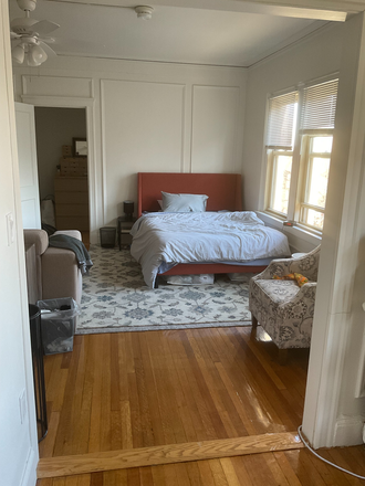 Main Room - HARVARD SQUARE Studio Sublet Fall Semester 2026 through Spring Semester 2027 Apartments