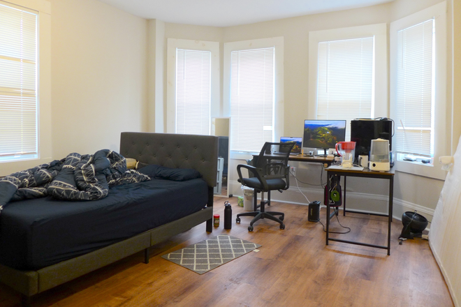 bostonrealtyonline.com - Jamaica Plain Four Bed Close to Orange Line