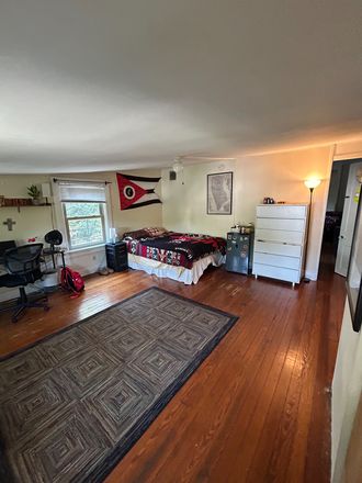Bedroom - Bedroom available with parking lot included in Rent! House