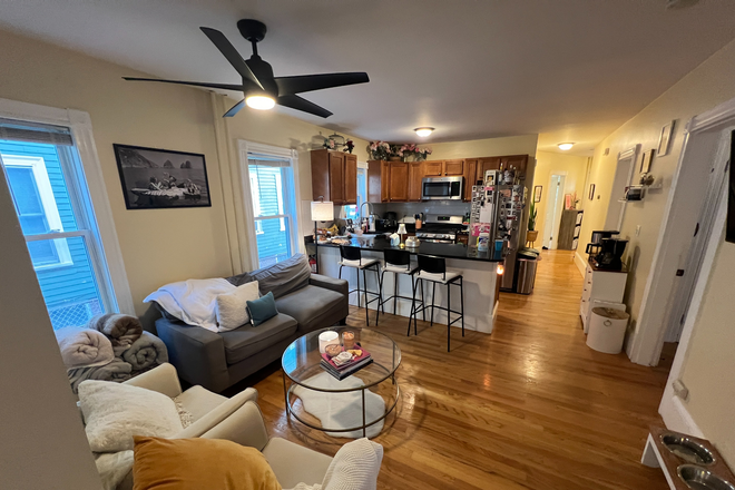 Living Room & Kitchen - **ONLY 1/2 BROKER FEE** Gorgeous 4 Bedroom & 2 Bathroom Apartment