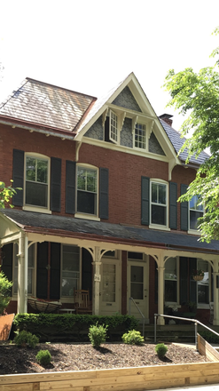 316 W. Lafayette St. - Three Bedroom Apt.  Great Location!