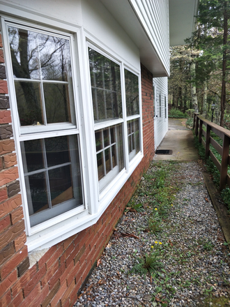 exterior - 4b/2b house for rent in Storrs/Mansfield, quiet area, bikable, close to campus and Storrs center