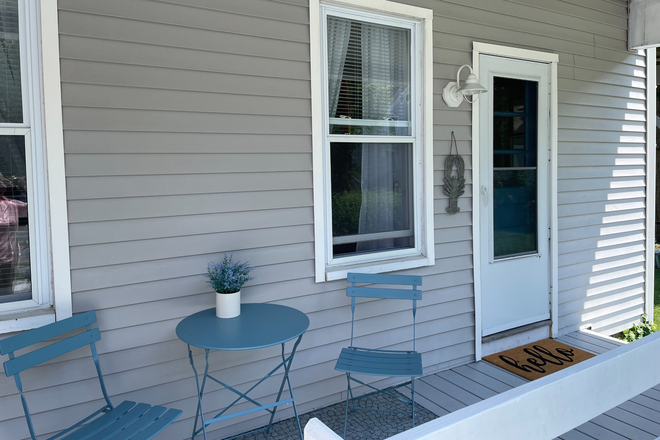 Outside - Unit #1 Lower Apartment - 2 Bedroom/ 1 Bathroom