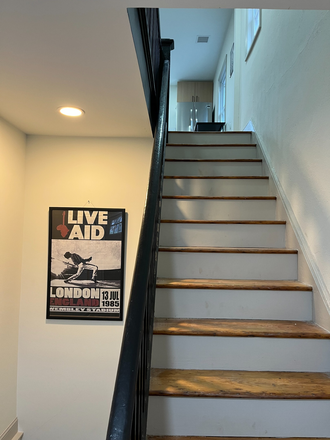 Bedrooms are on the 2nd Floor - One month sublet:Furnished room in shared home-John St-Princeton
