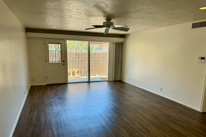 Living Room - 2003 E 7th Apartments