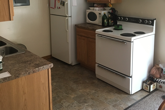 Kitchen - Green Valley Apartments