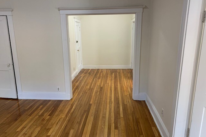 Visit hubrealtyproperties.com - Front facing large 2 bedroom, with deck and parking available Apartments