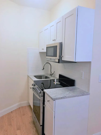 Kitchen - Studio apt close to Berklee and Northeastern