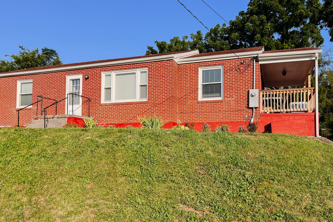  - 3 Bedroom, 1 Bath House