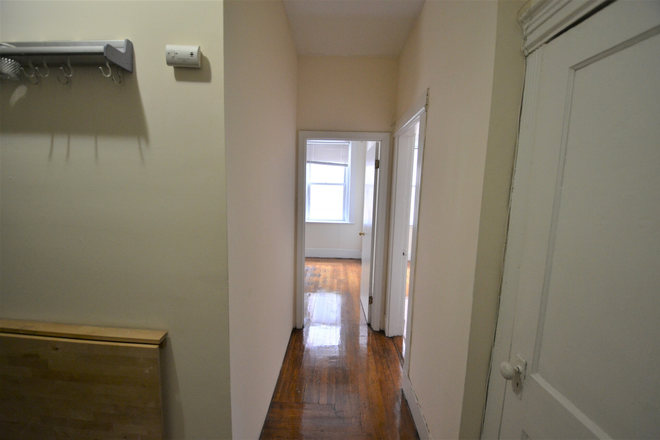 b - 2 bedrooms - H&HW included - $2800 - Hemenway - - Cats ok - Elevator - Laundry Apartments
