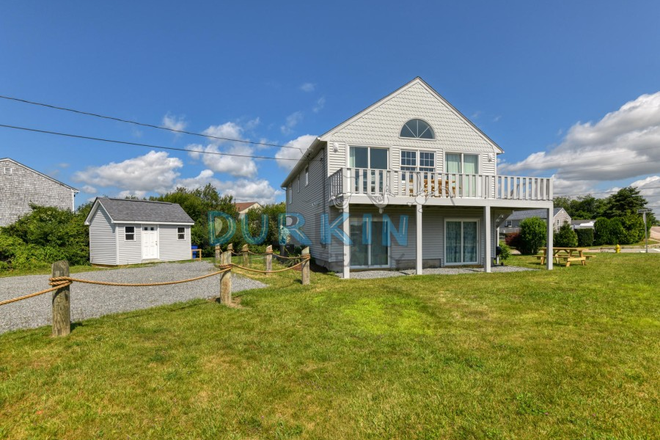 exterior - Bright 6 Bedroom Home with Smart Flat Screen TV's