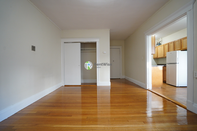 2 - AVAIL JAN 1st or NOW w/ NO FEE! - Incredibe Fenway 1 bed, H/HW inc, D/W, Elevator Apartments