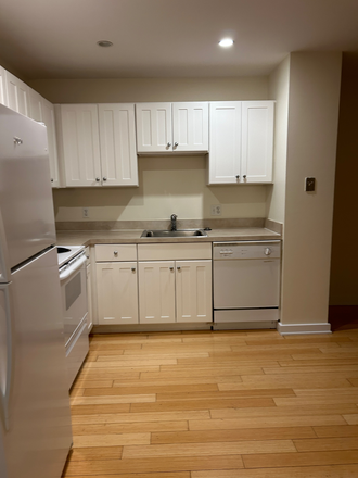 1 - Available Now, Fantastic 1 bed/1 bath, MBTA, No Fee! Apartments