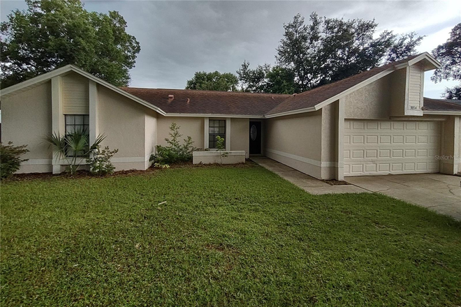 Front of House - 2 Rooms Available in 4 Bedroom house in Hunters Trace: Neighborhood near campus