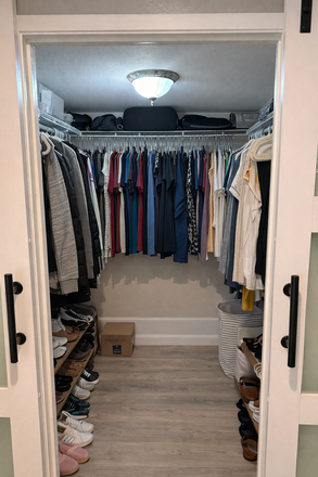 Large walk in primary bedroom closet - 4 Bedroom Home Completely Updated- 7 mins. to Rinker campus