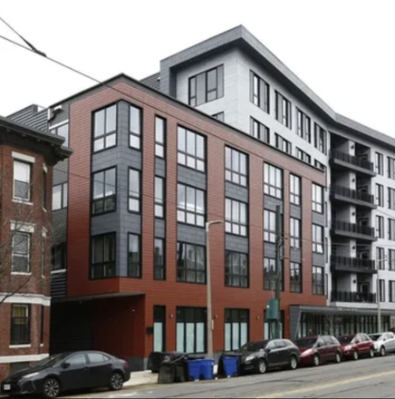 Outside of building - Walter Huntington Apartments