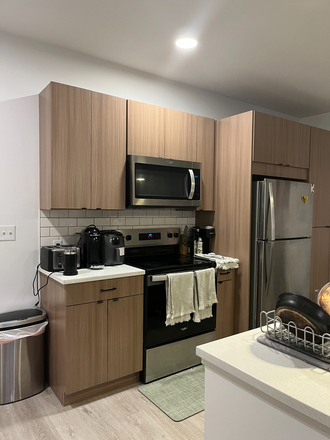 Kitchen - Verve Apartments | Summer Sublease