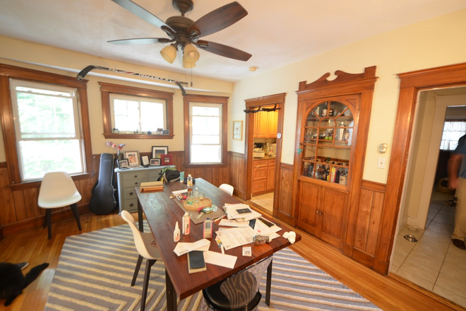 Dinning room - 3-Bedroom Apartment in Oak Square – Parking Included, Easy BC Commute