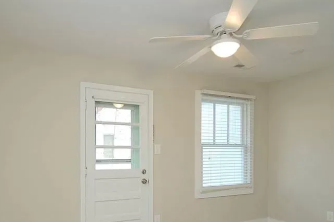 Bedroom - Carrboro 2 Bedroom, 1 Bath unit close to bus line and