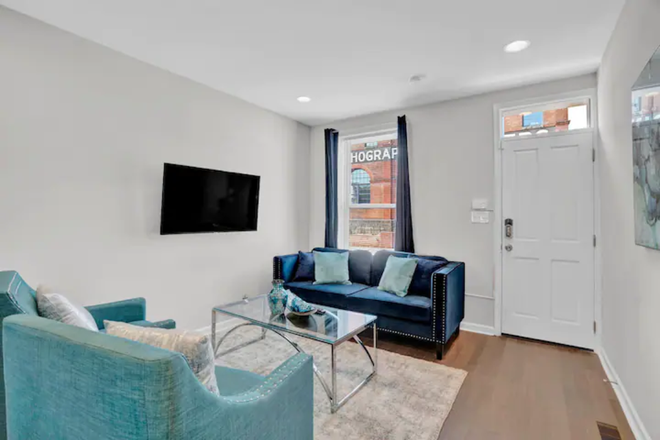 Living room - additional view - Walk to Johns Hopkins! Room for Rent in Updated Home w/Private Bathroom