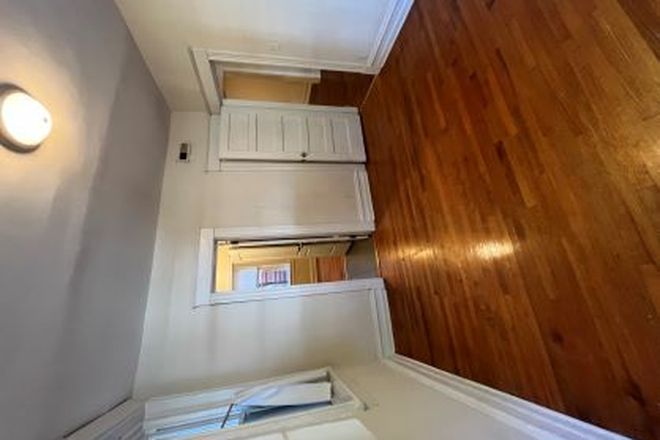 1102/2 Bedroom - Classes Are Starting — Don’t Stress About Housing! Apartments
