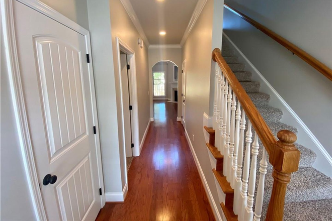 Photo - 1994 Stephanie Court House