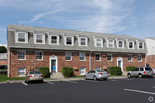 Outside - The Mill Apartments